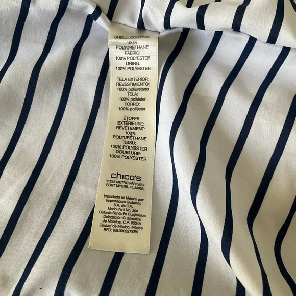 Chico's Navy Trench Coat with Pink-Lilac Floral Print Size 1 (Medium) - Picture 8 of 11